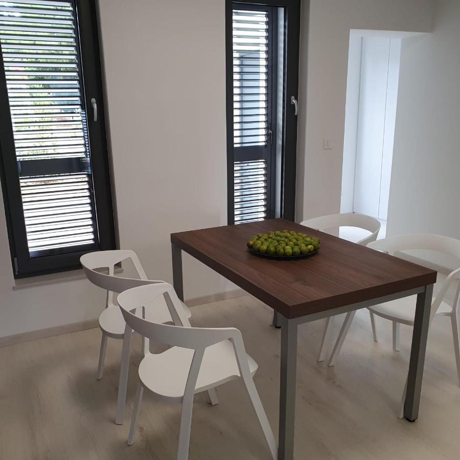 Villa Aquamarine Apartments Novalja Ngoại thất bức ảnh