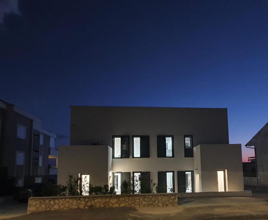 Villa Aquamarine Apartments Novalja Ngoại thất bức ảnh