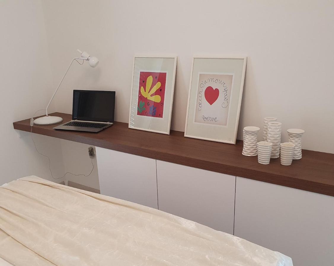 Villa Aquamarine Apartments Novalja Ngoại thất bức ảnh