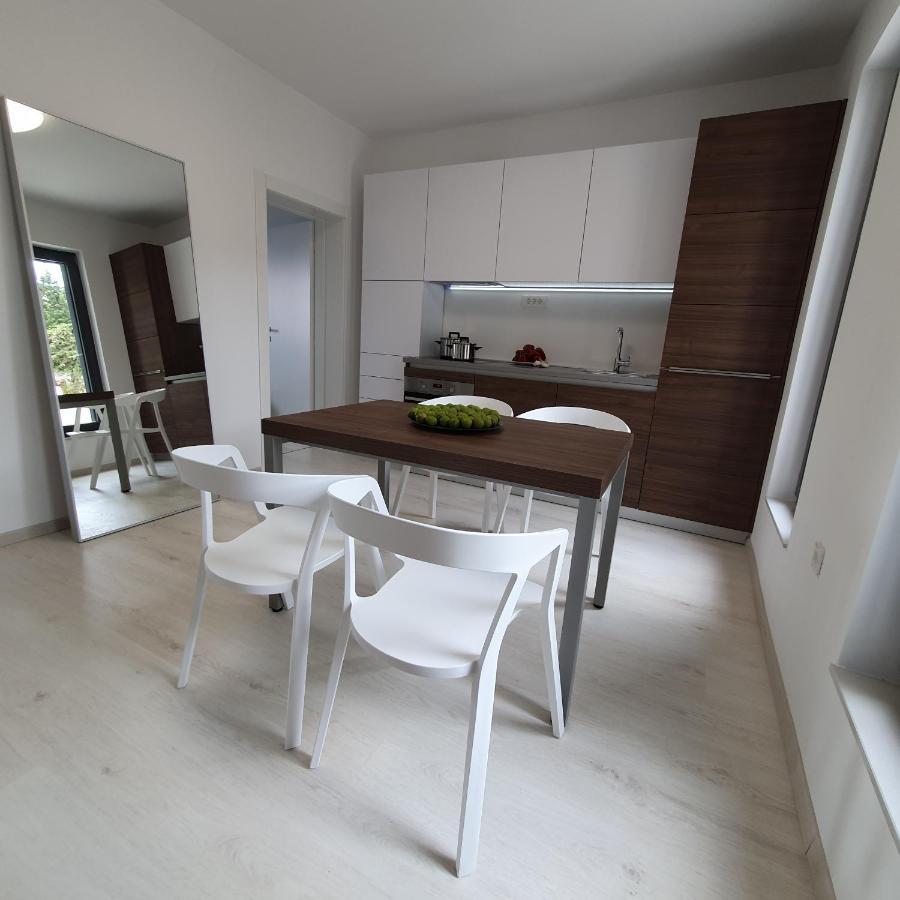 Villa Aquamarine Apartments Novalja Ngoại thất bức ảnh