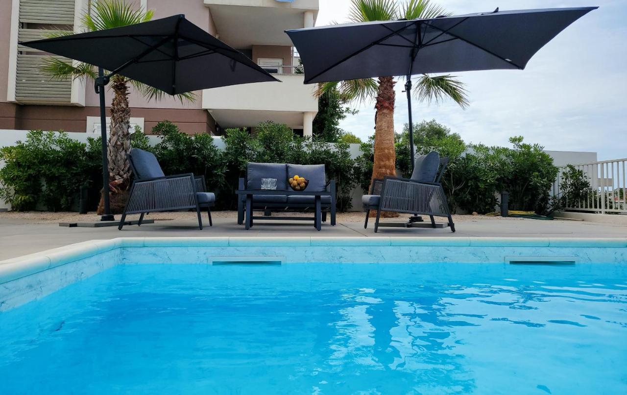 Villa Aquamarine Apartments Novalja Ngoại thất bức ảnh